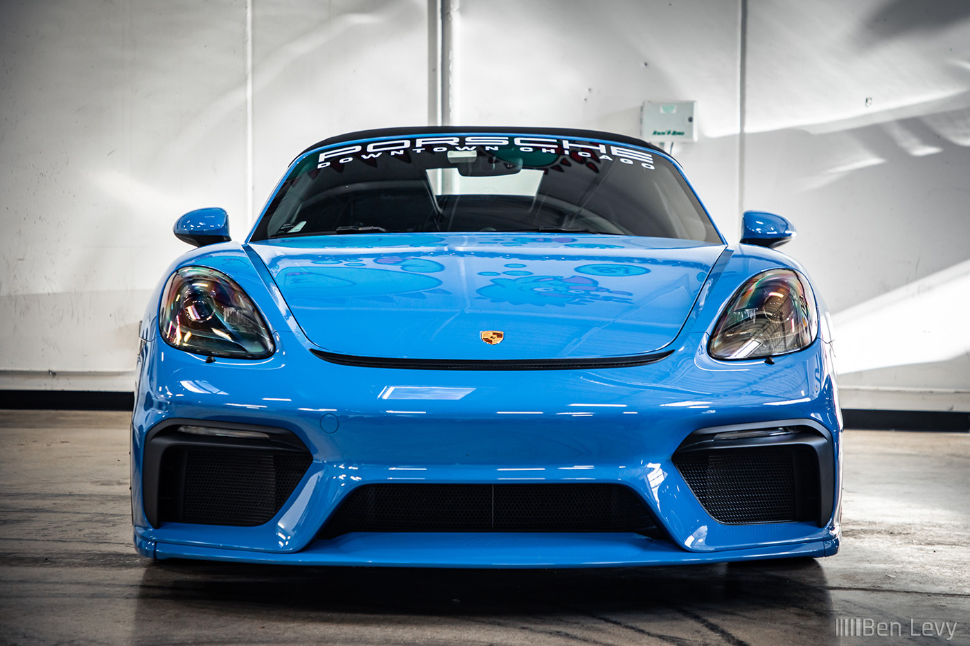 Front of Blue Porsche 718 Speedster
