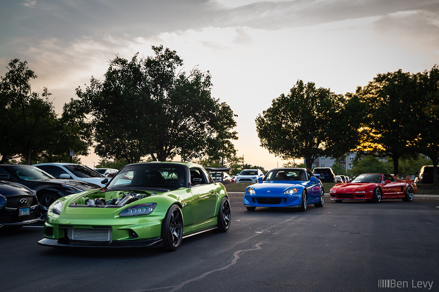 S2000s and NSX show up at Warrenville Car Meet