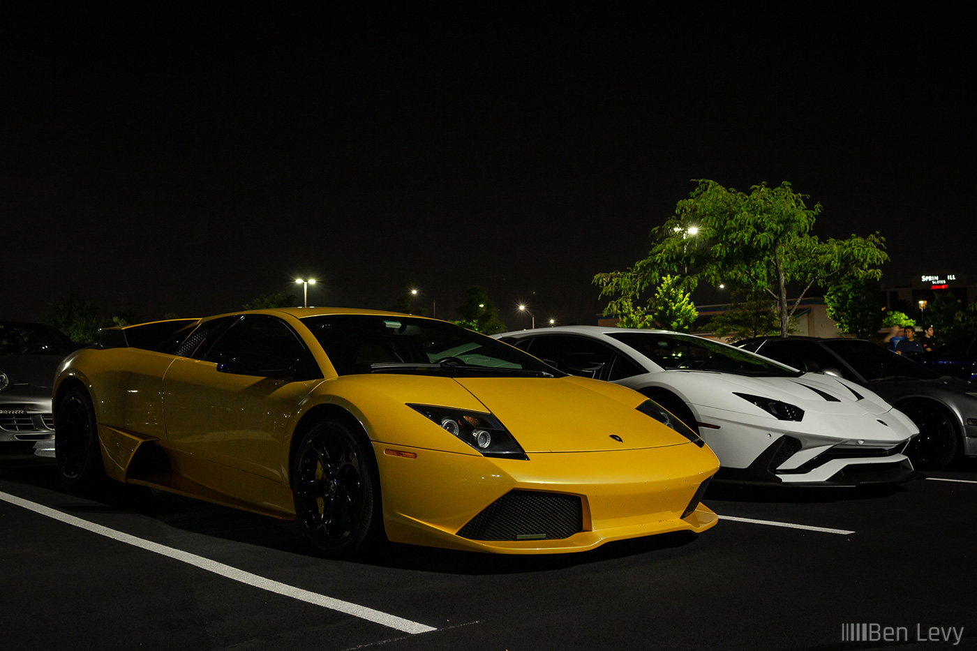 Lamborghinis Show up to Car Meet in Warrenville, IL