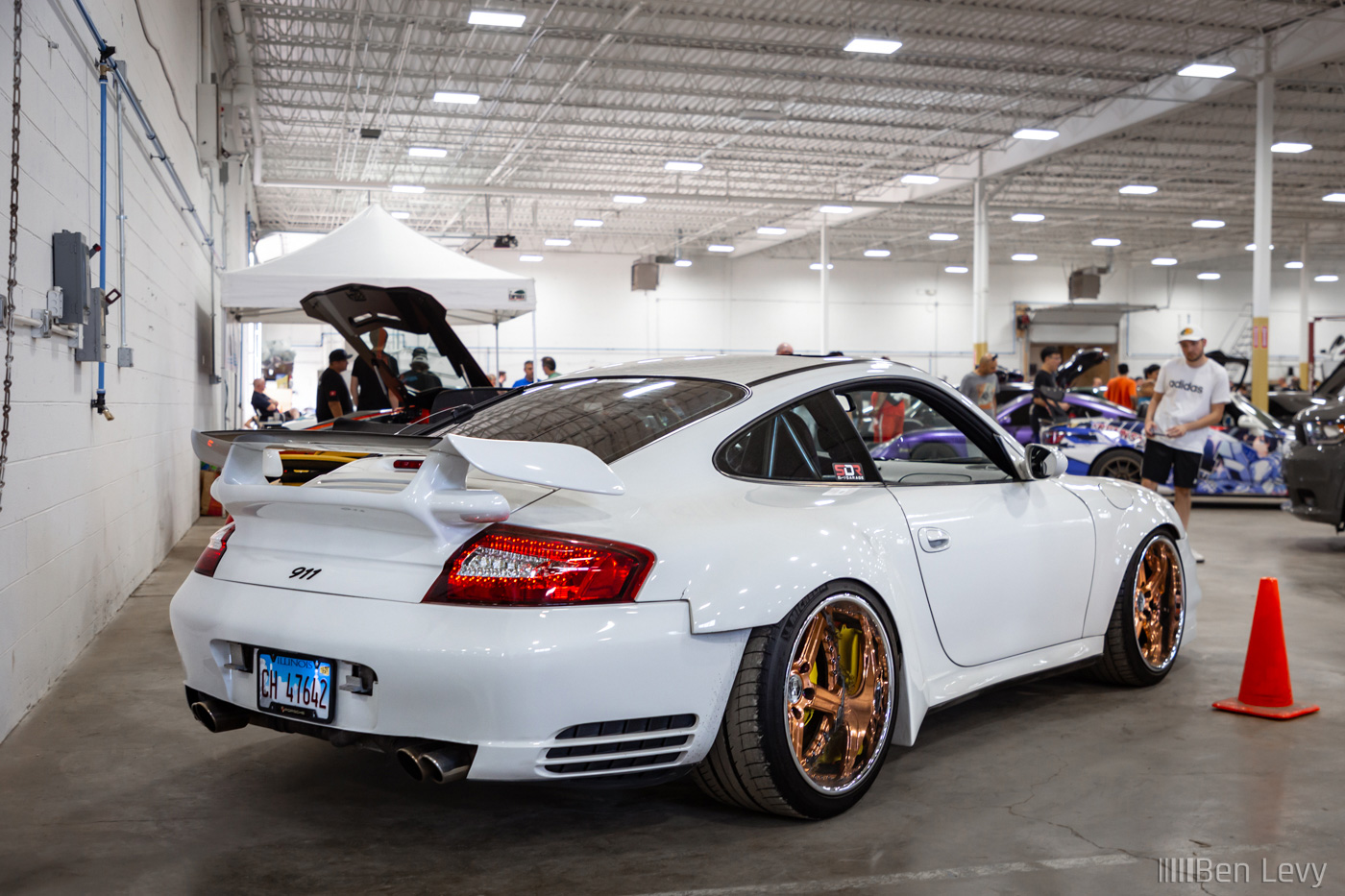 Wide Porsche 997 at Chitown Exotics Supercars for Charity