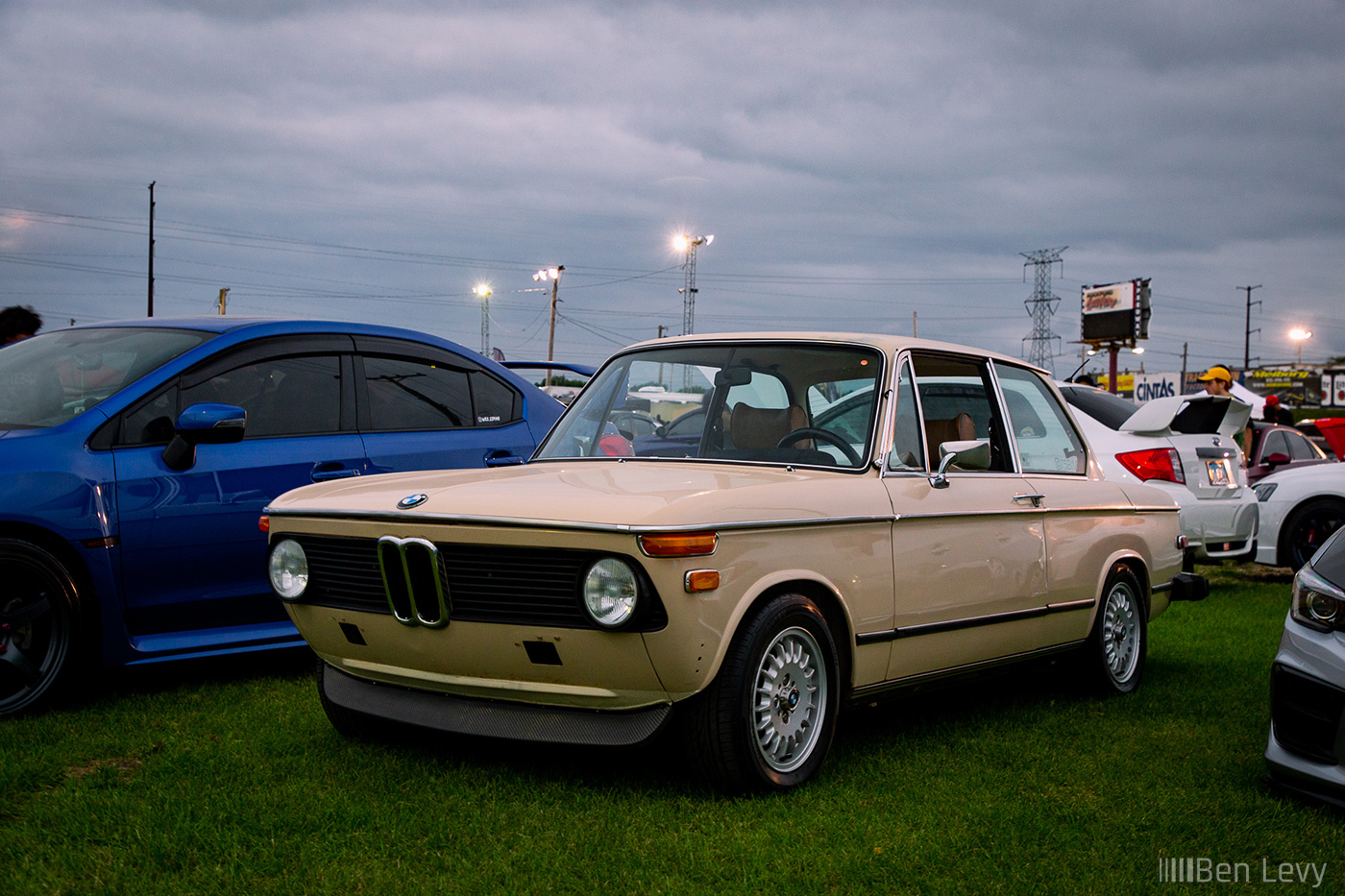 Beige 1975 BMW 2002