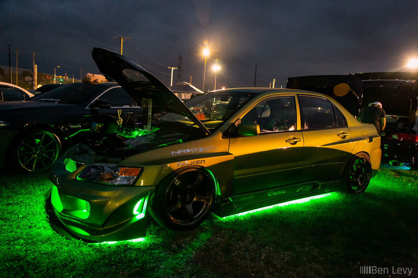 Green Underglow Lights on Lancer Evolution
