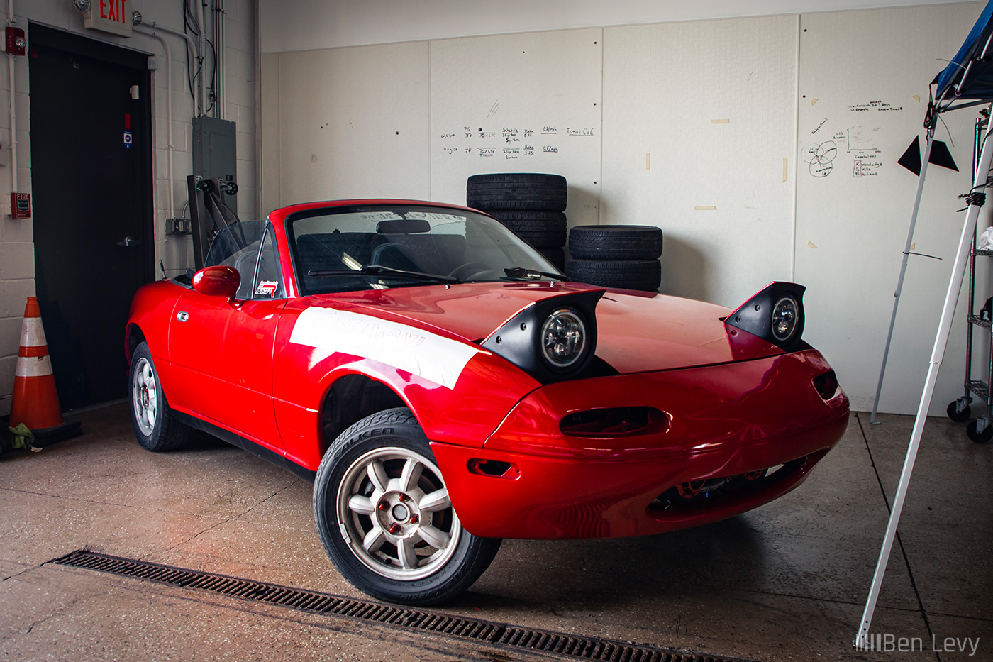 NA Miata Being Refurbished at Eunos Motorsports