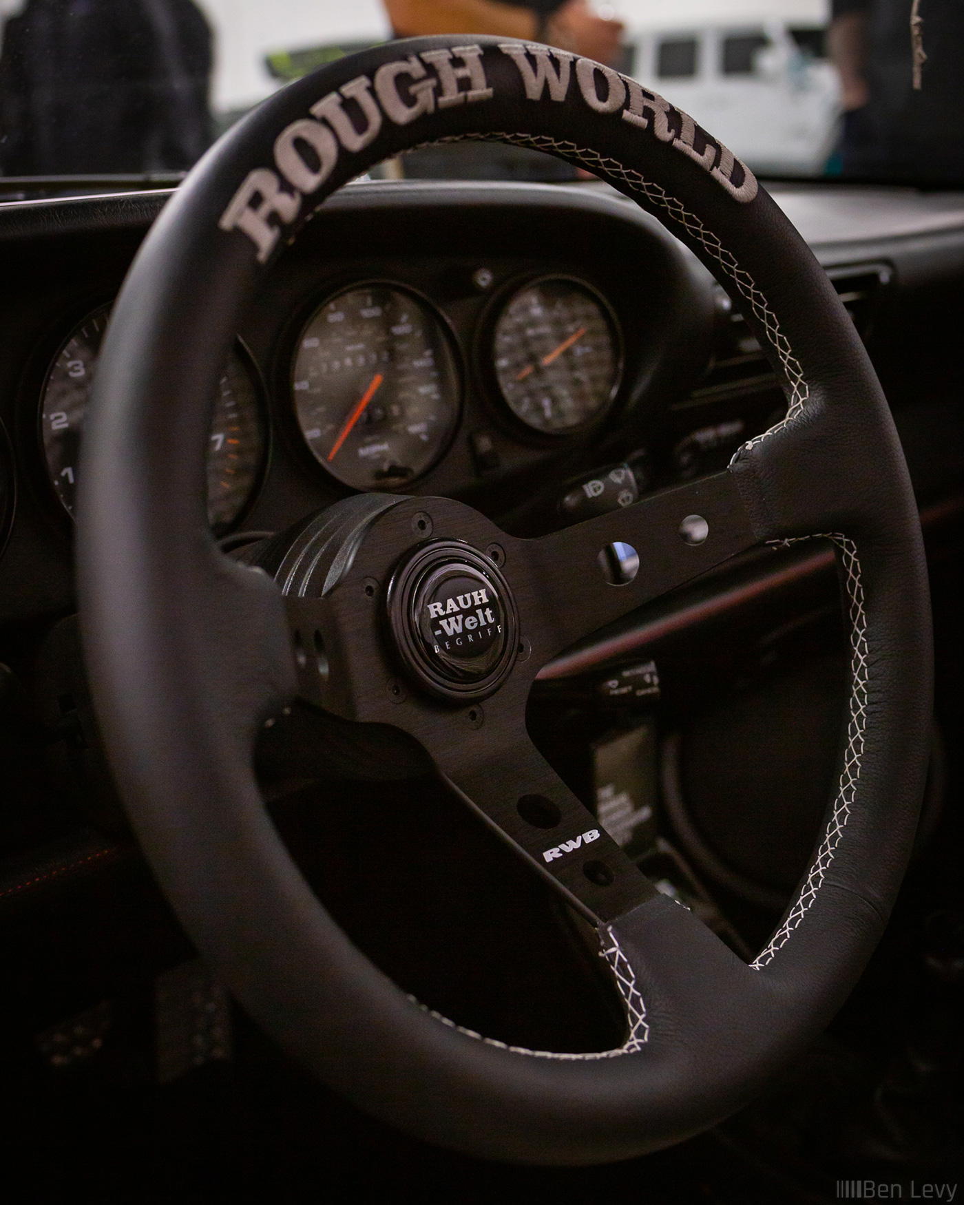 RAUH-Welt Begriff Steering Wheel in 993 Porsche