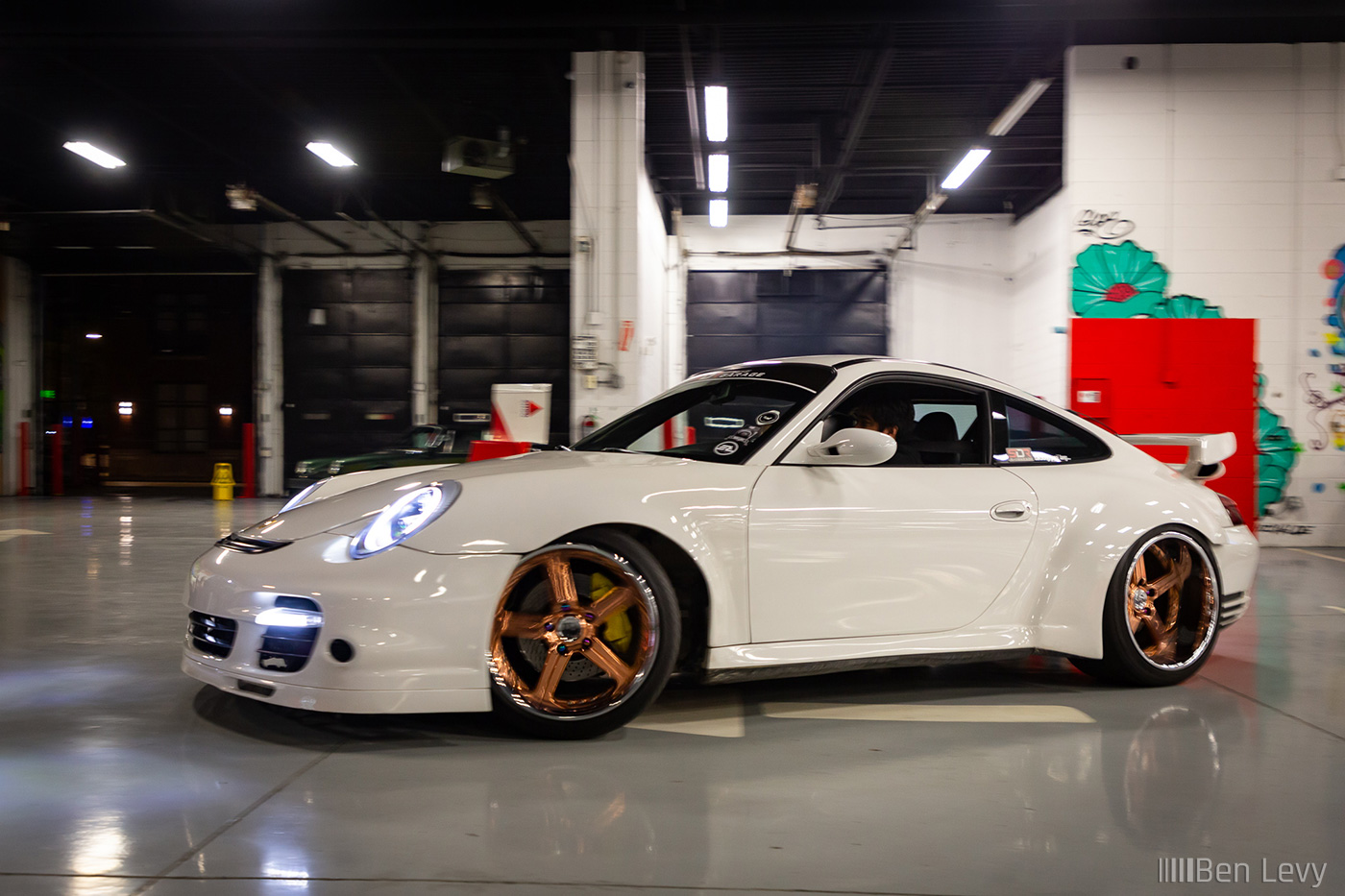White Porsche 911 at Lowend Takeover