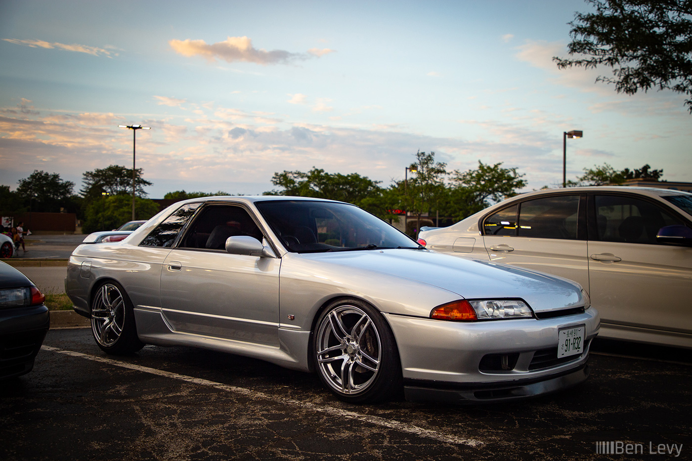 Silver R32 Nissan Skyline