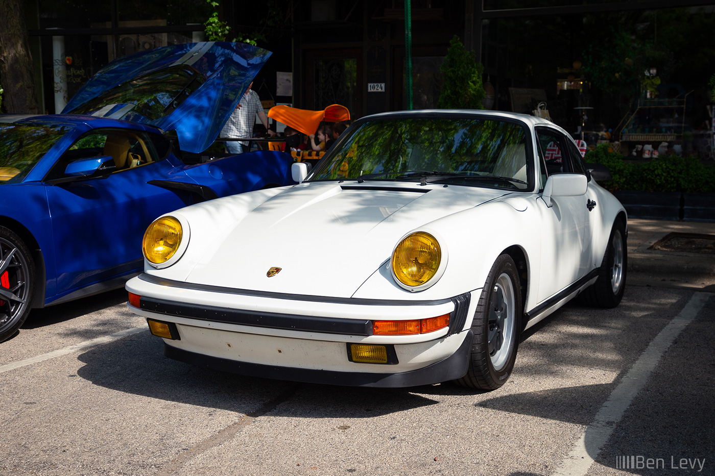 White Porsche 911 at Car Meet in Oak Park