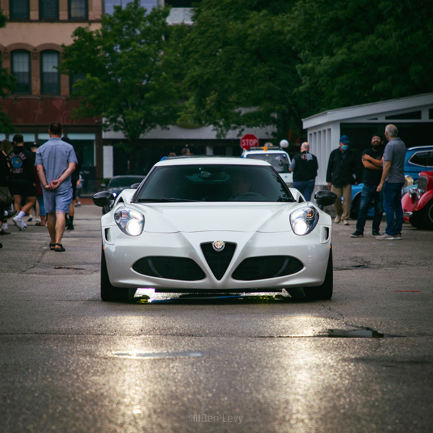 White Alfa Romeo in Oak Park