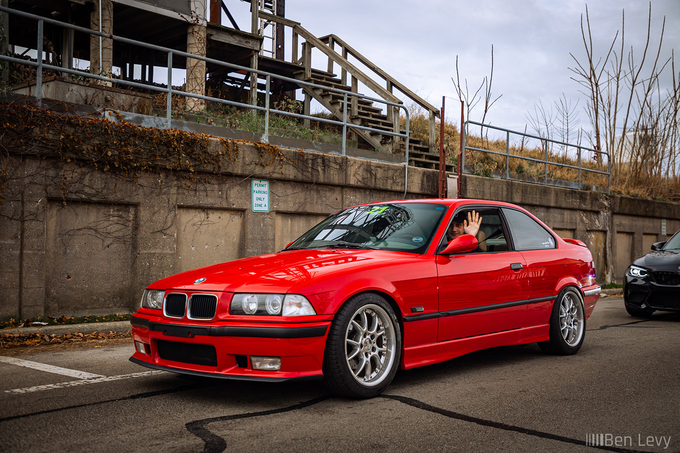 Red BMW 318is at Thanksgiving Car Meet