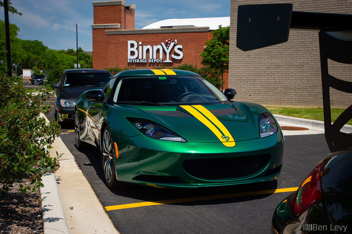 Green Lotus Evora S parked in Lincolnwood