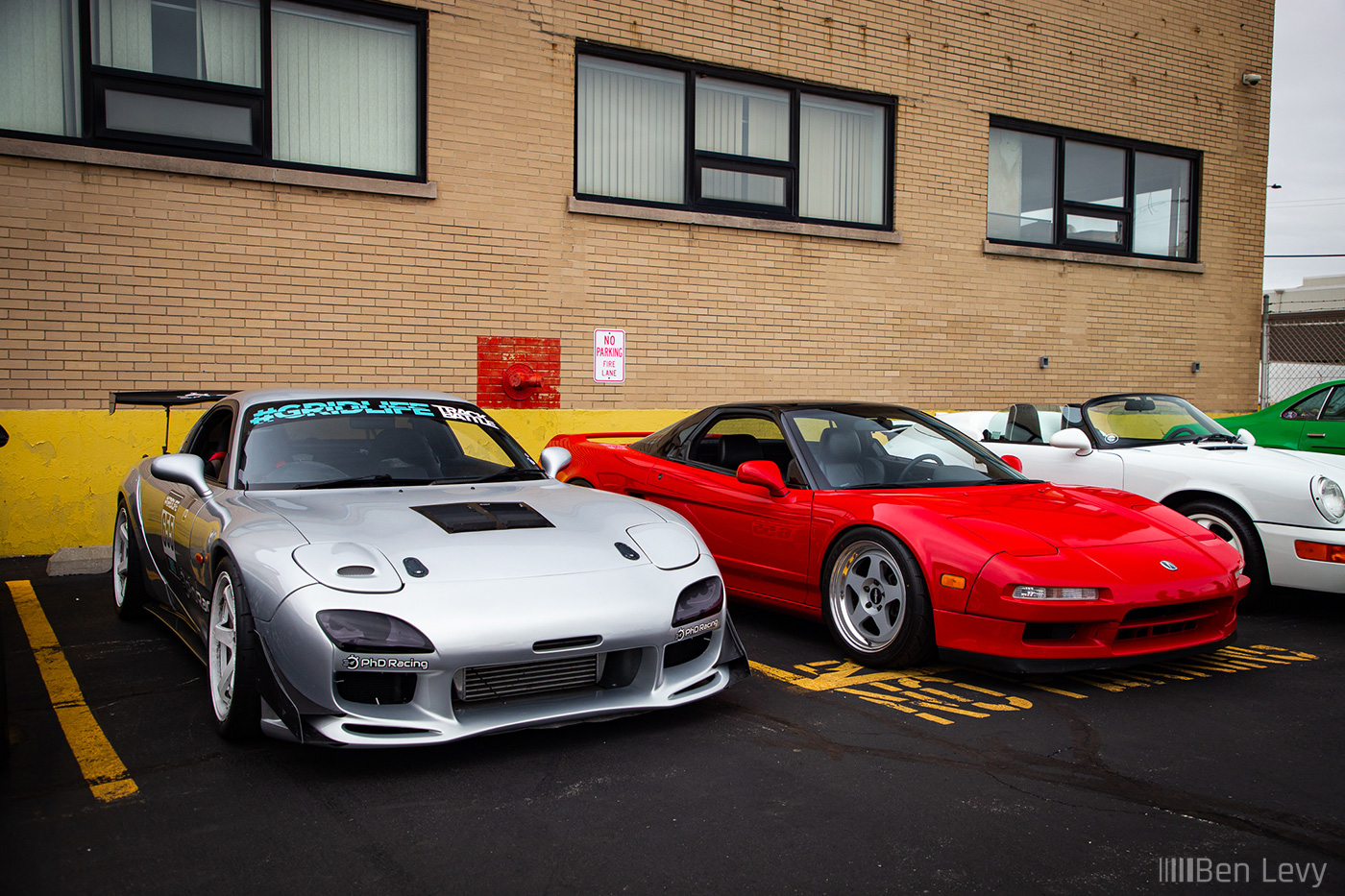 Silver RX-7 and Red NSX