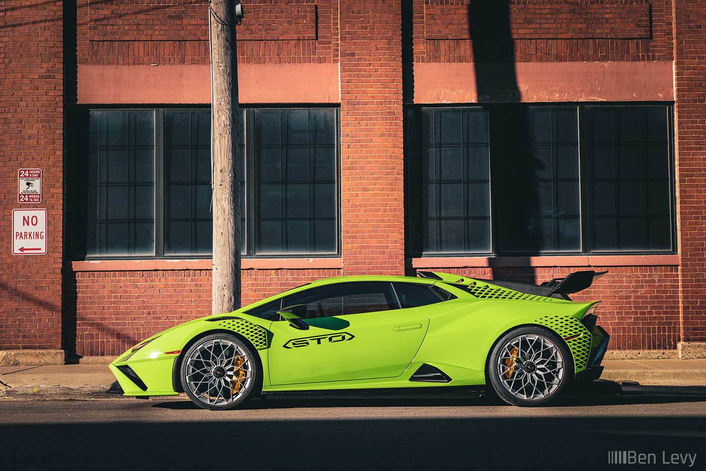 Side of Green Lamborghini Huracan STO