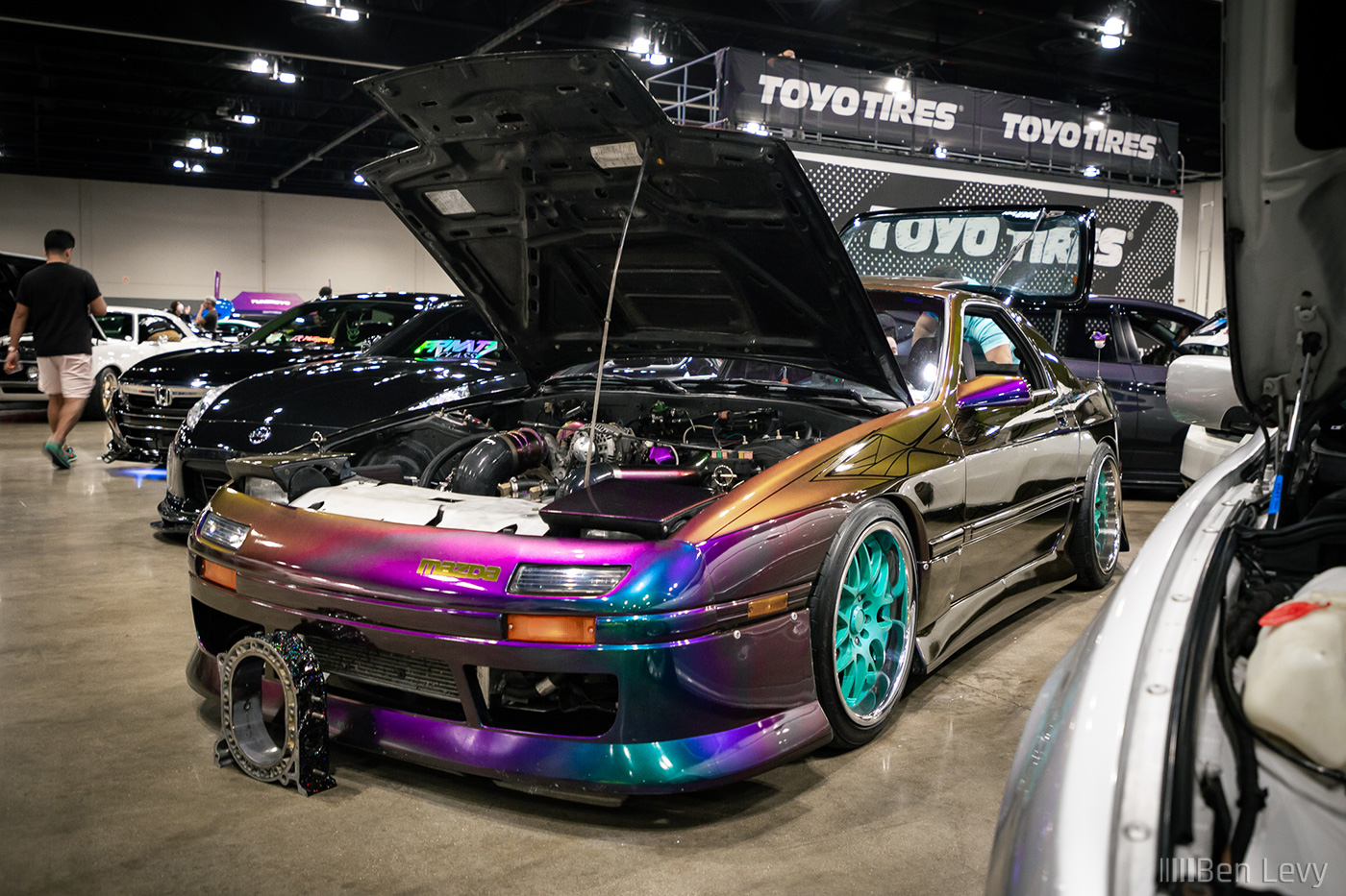 Color-shifting Paint on FC Mazda RX-7