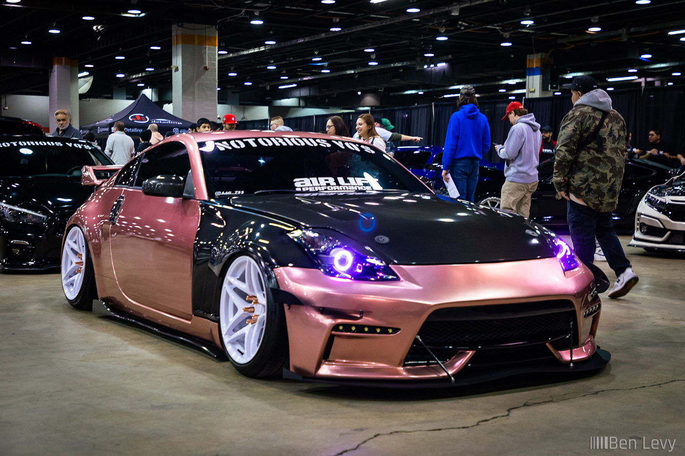 Pink Nissan 350Z with Airlift Suspension