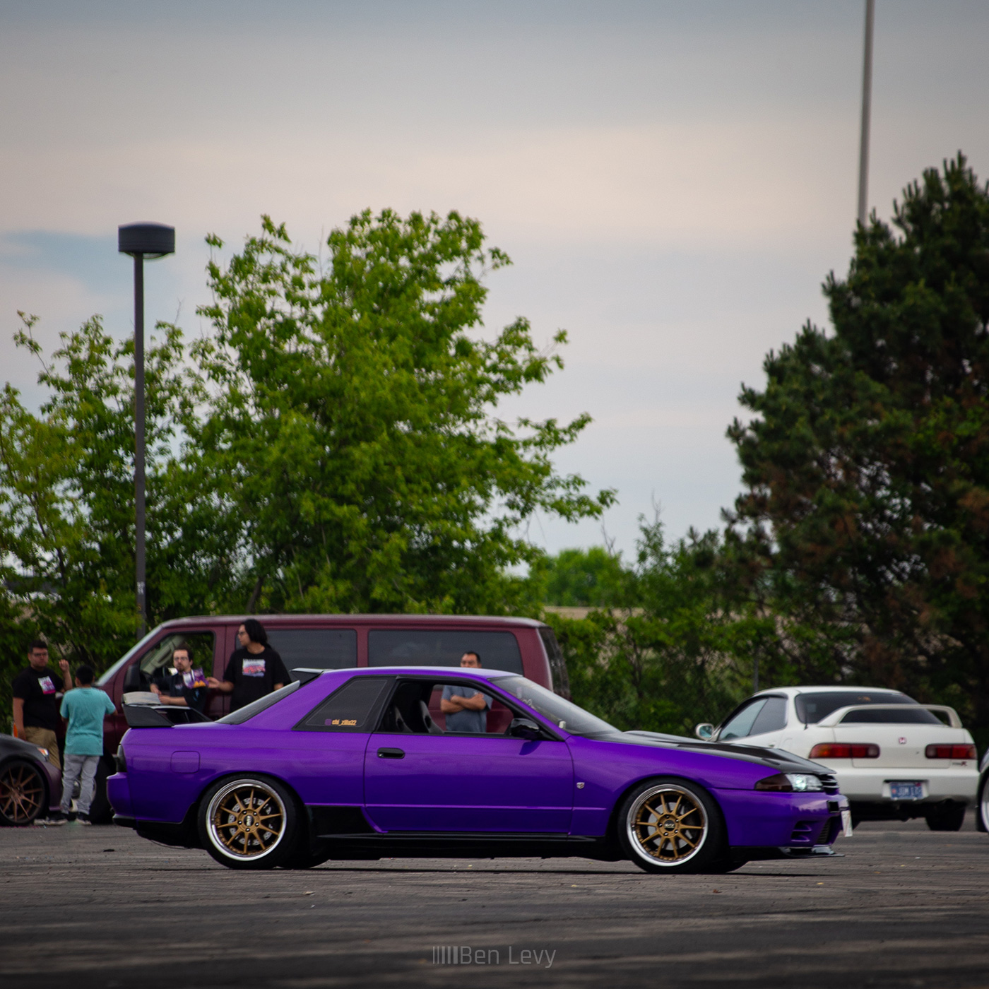 Side of Purple Skyline GT-R