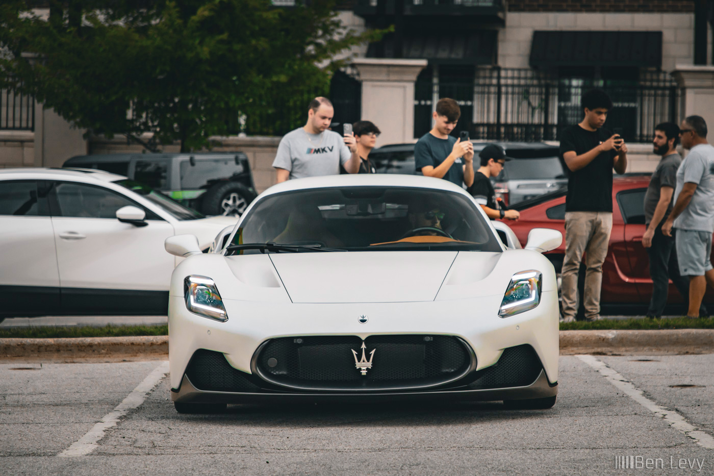 Front of White Maserati MC20