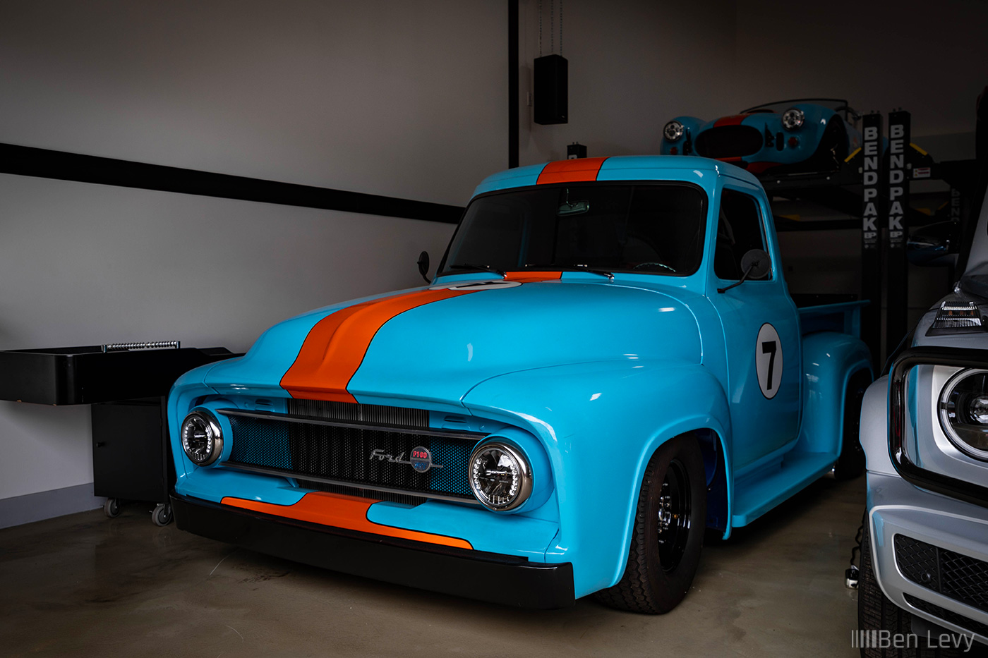 Gulf Colors on Ford F100 Pickup