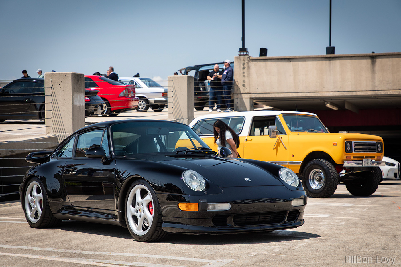 Black Porsche 911 C4S at Lincoln Common