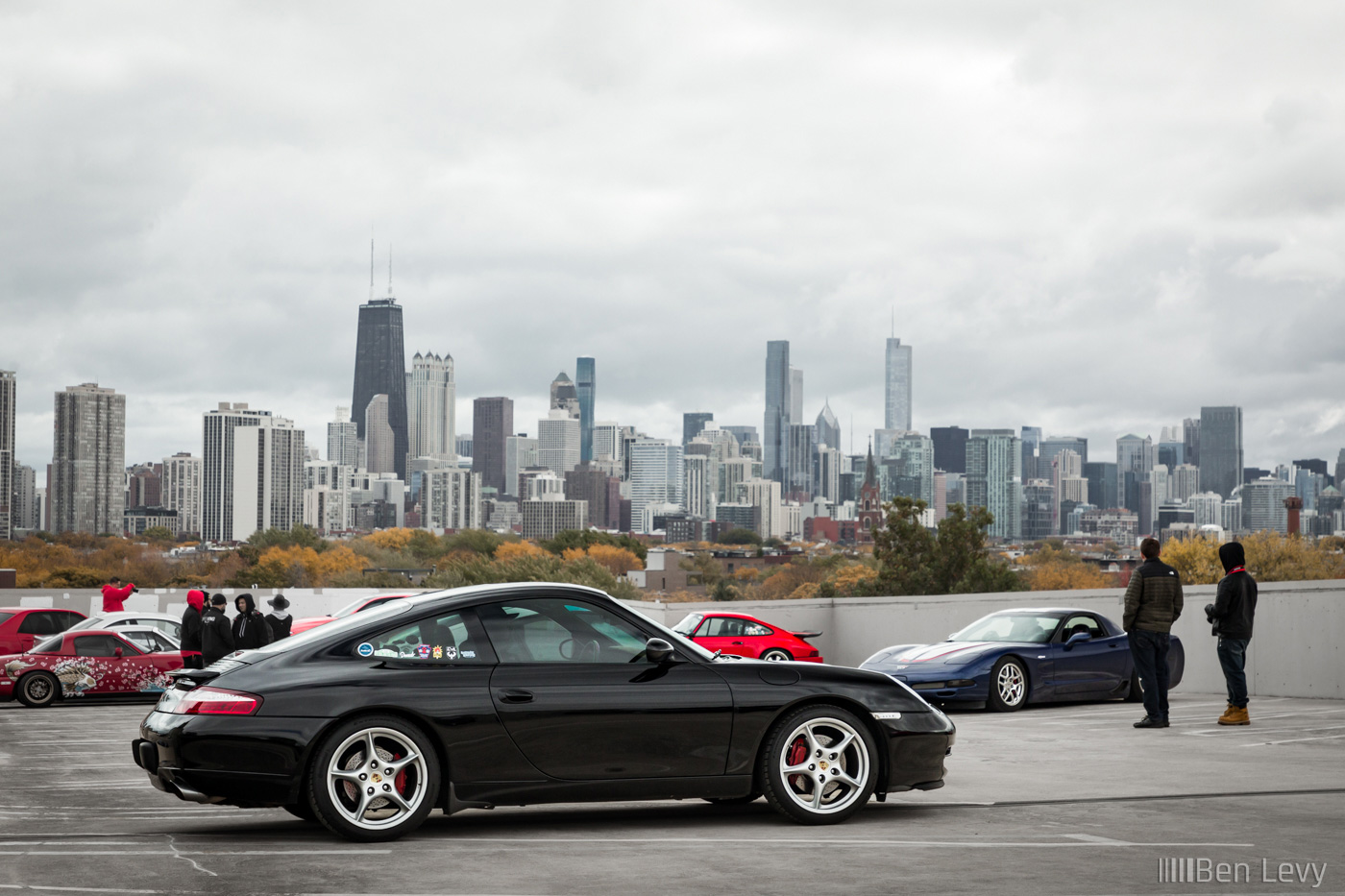 Black Porsche 996 against the Chicago Skyline