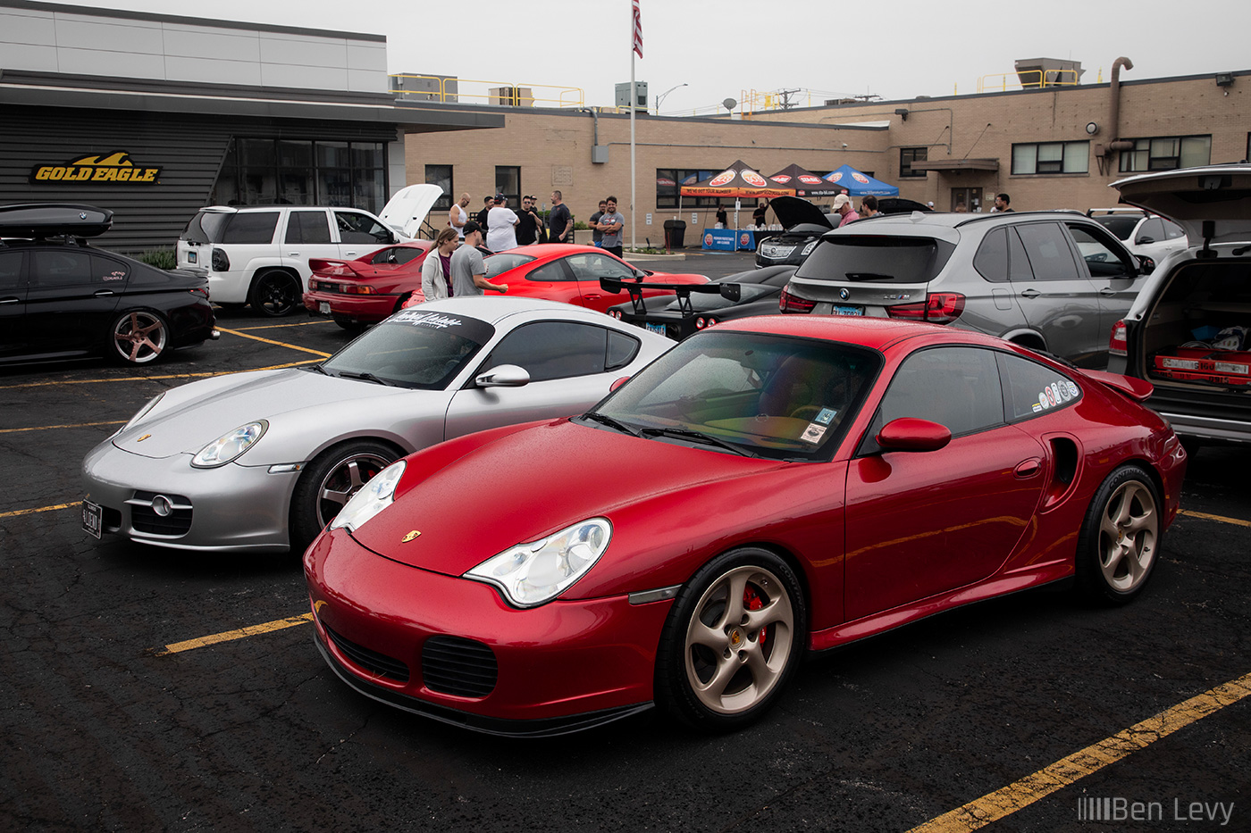 Cayman and 911 Turbo at Cars and Coffee in Chicago