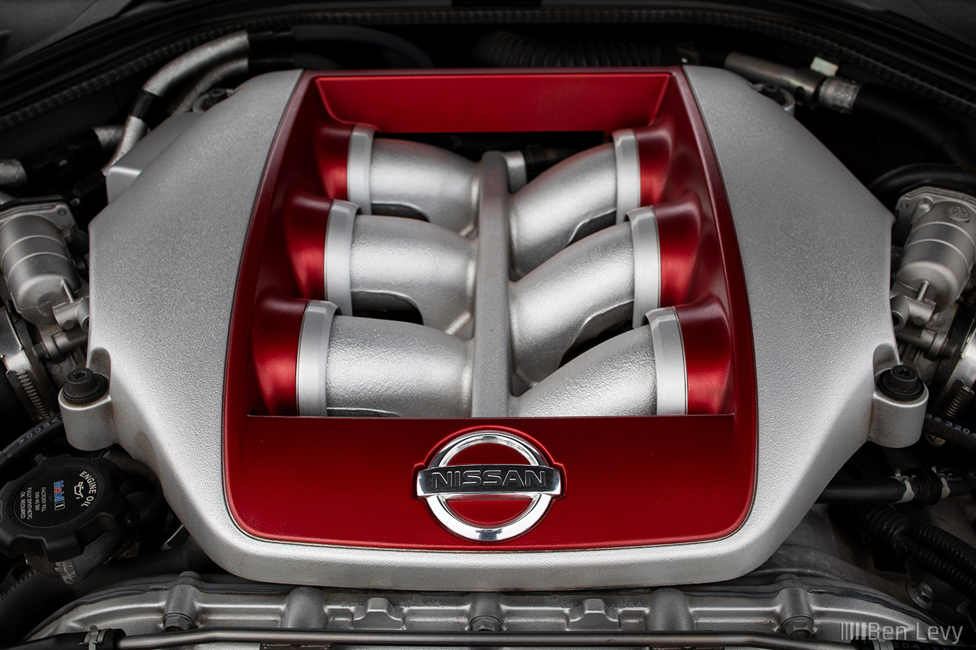 Red Intake Manifold on R35 GT-R