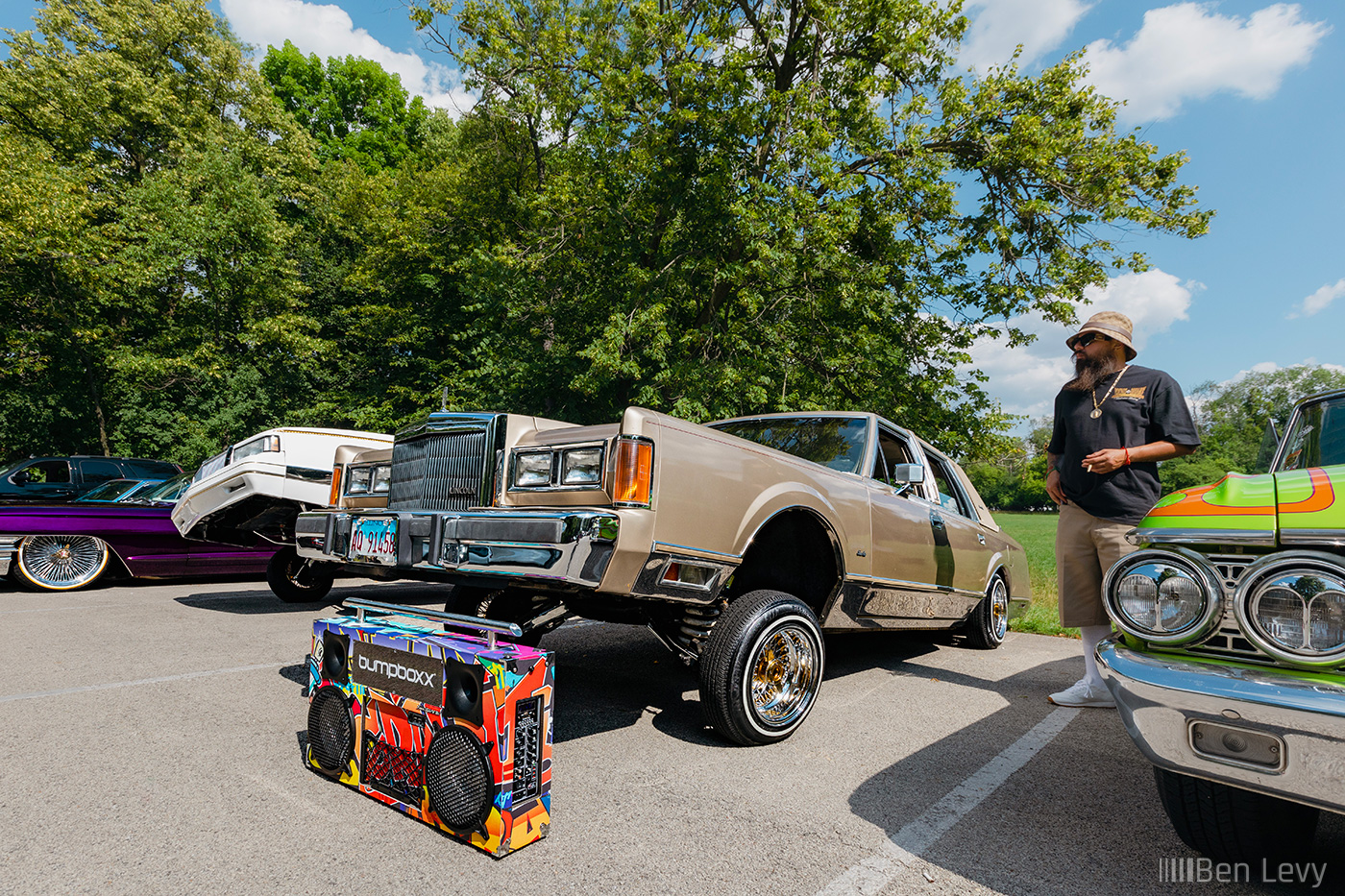 Beige 1989 Lincoln Towncar at Low Rider Picnic in Chicago