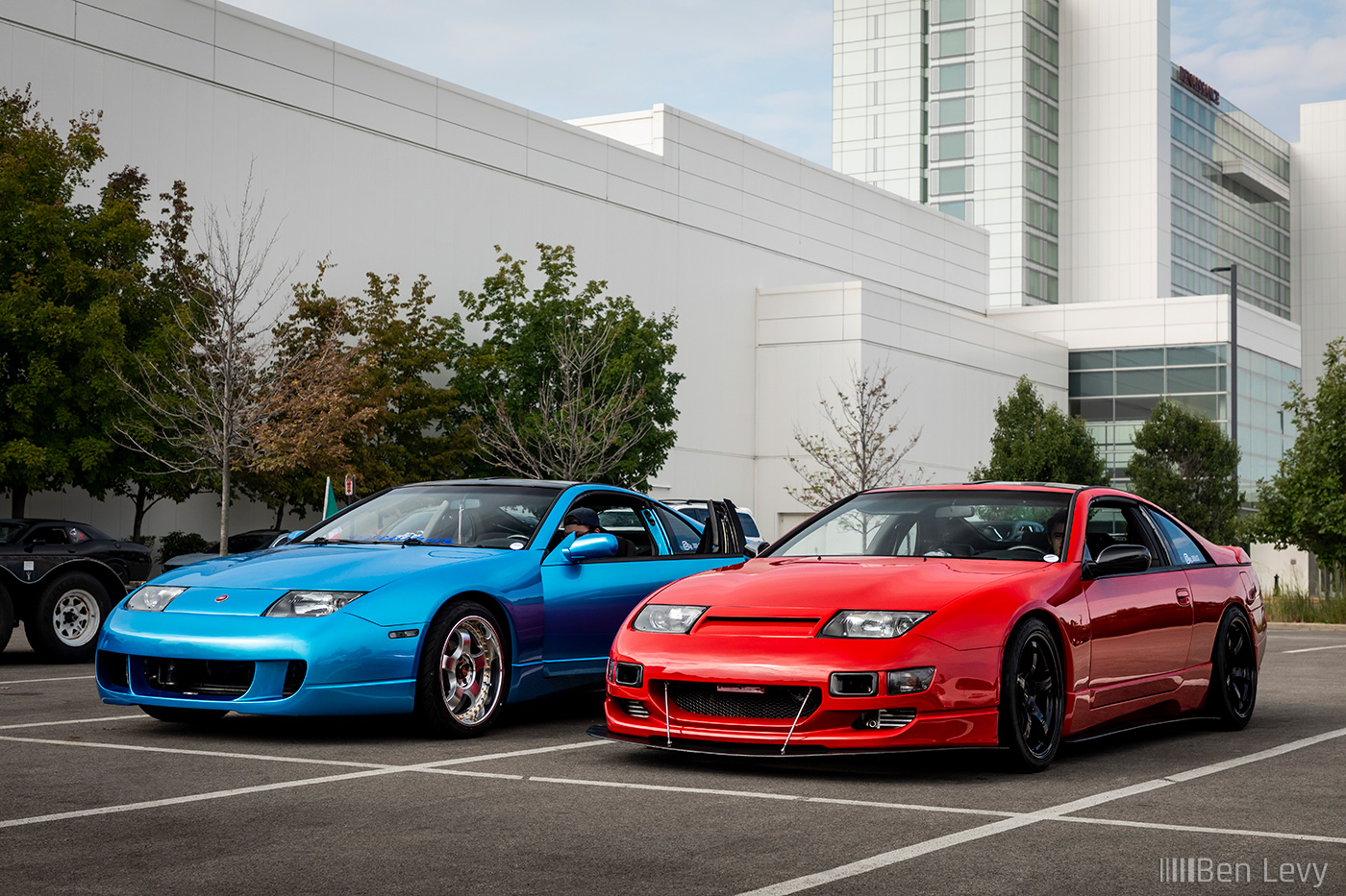 Blue and Red Nissan 300ZXs in Schaumburg for Tuner Evolution