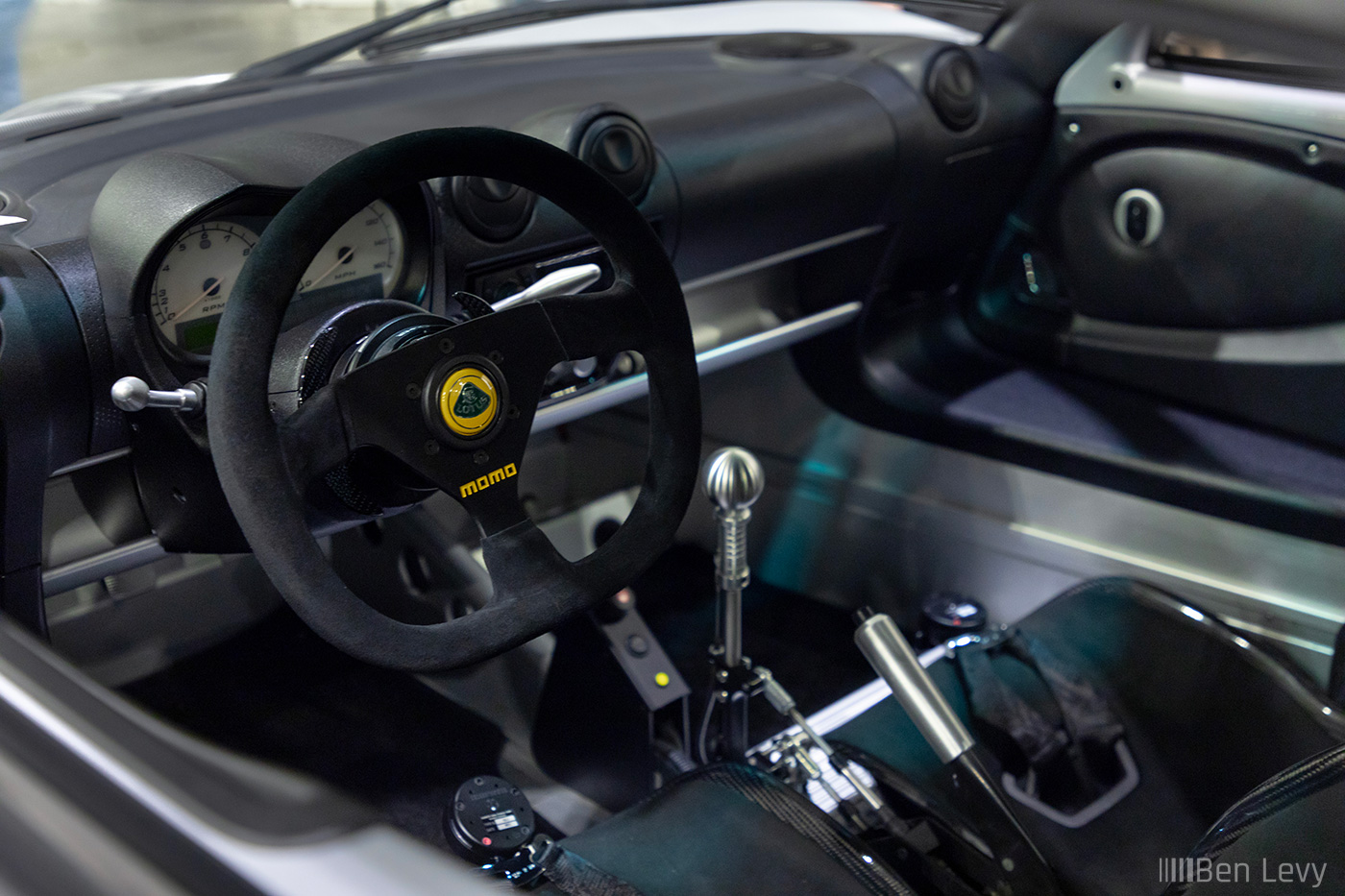 MOMO Steering Wheel in Lotus Elise