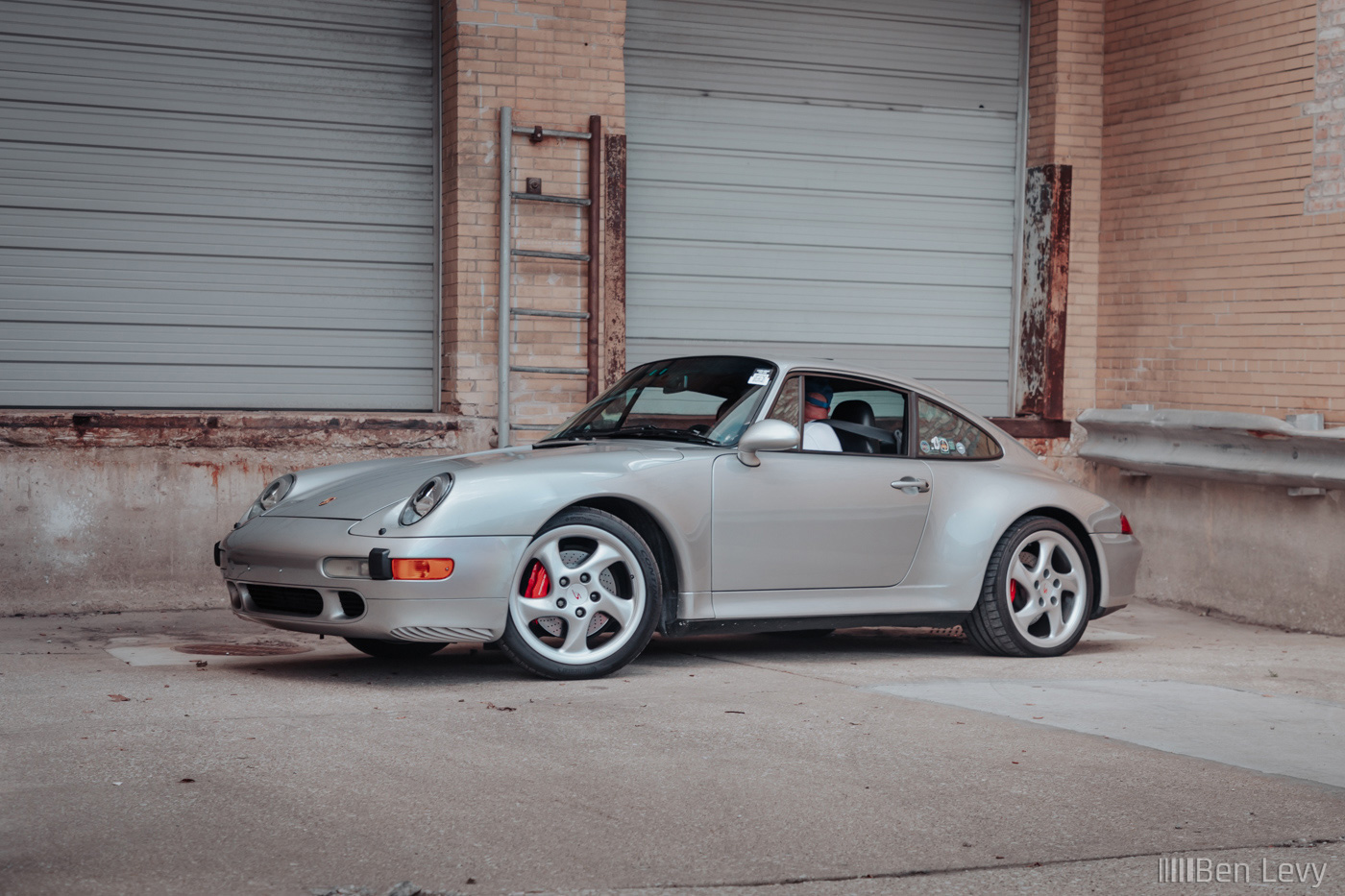 Silver Porsche 911 C4S (993) at Checkeditout Chicago