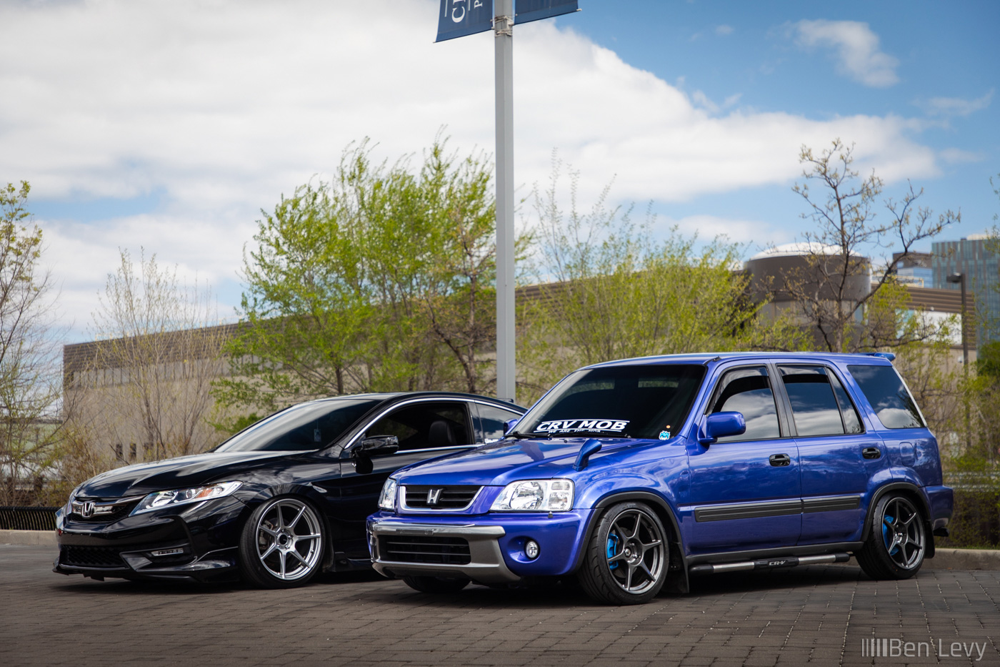 Black Accord and Blue CR-V at car meet
