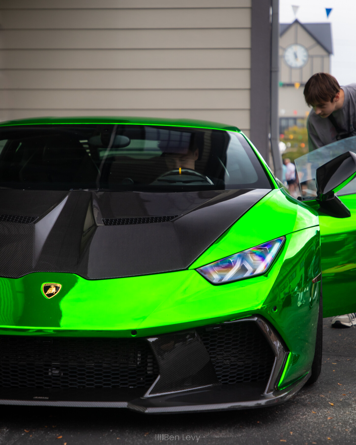 Lamborghini Huracan with Carbon Fiber Hood and Reflective Green Wrap