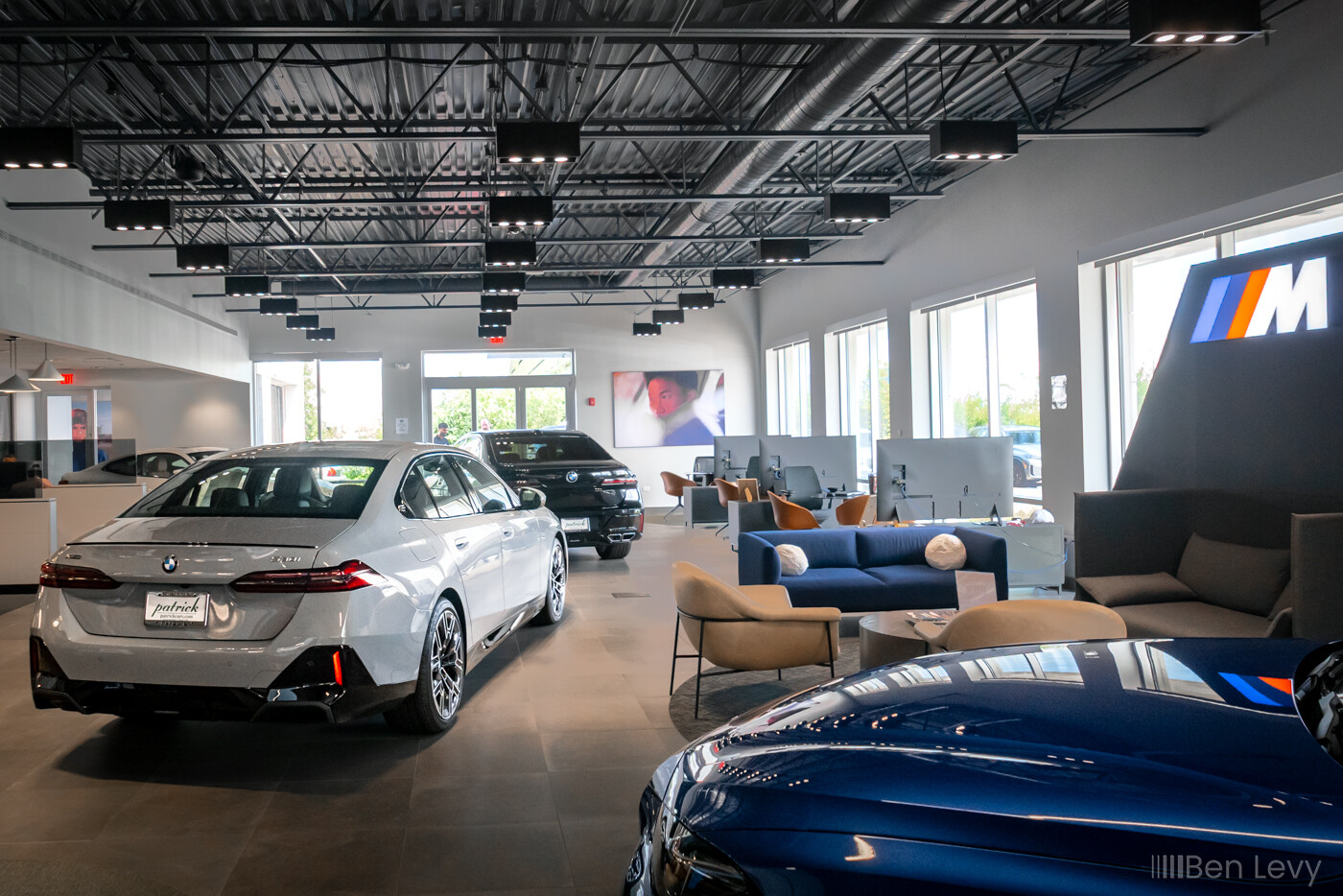 The Showroom of Patrick BMW in Schaumburg