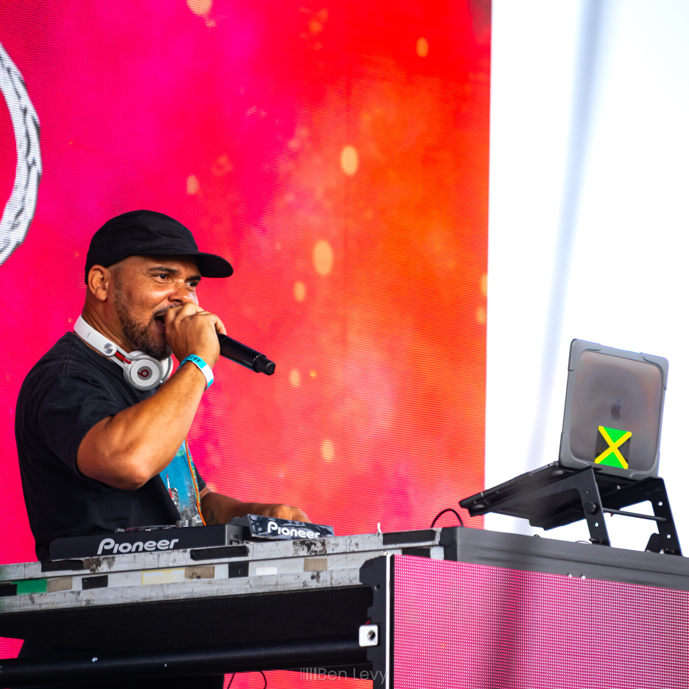 Walshy Fire on the Main Stage at FuelFest Chicago 2026