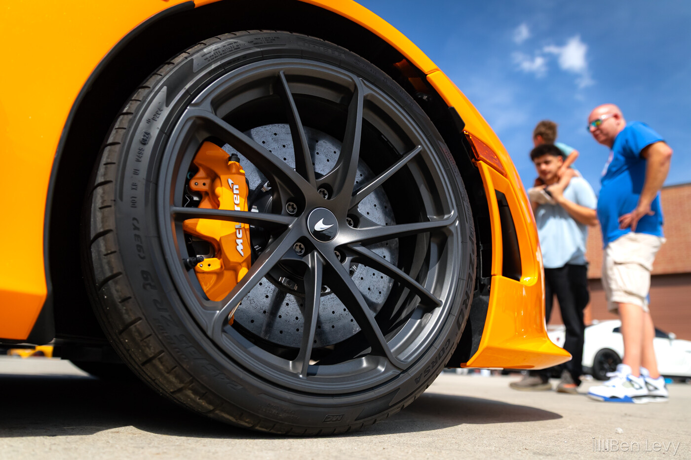 Orange Brake Calipers on McLaren 750S