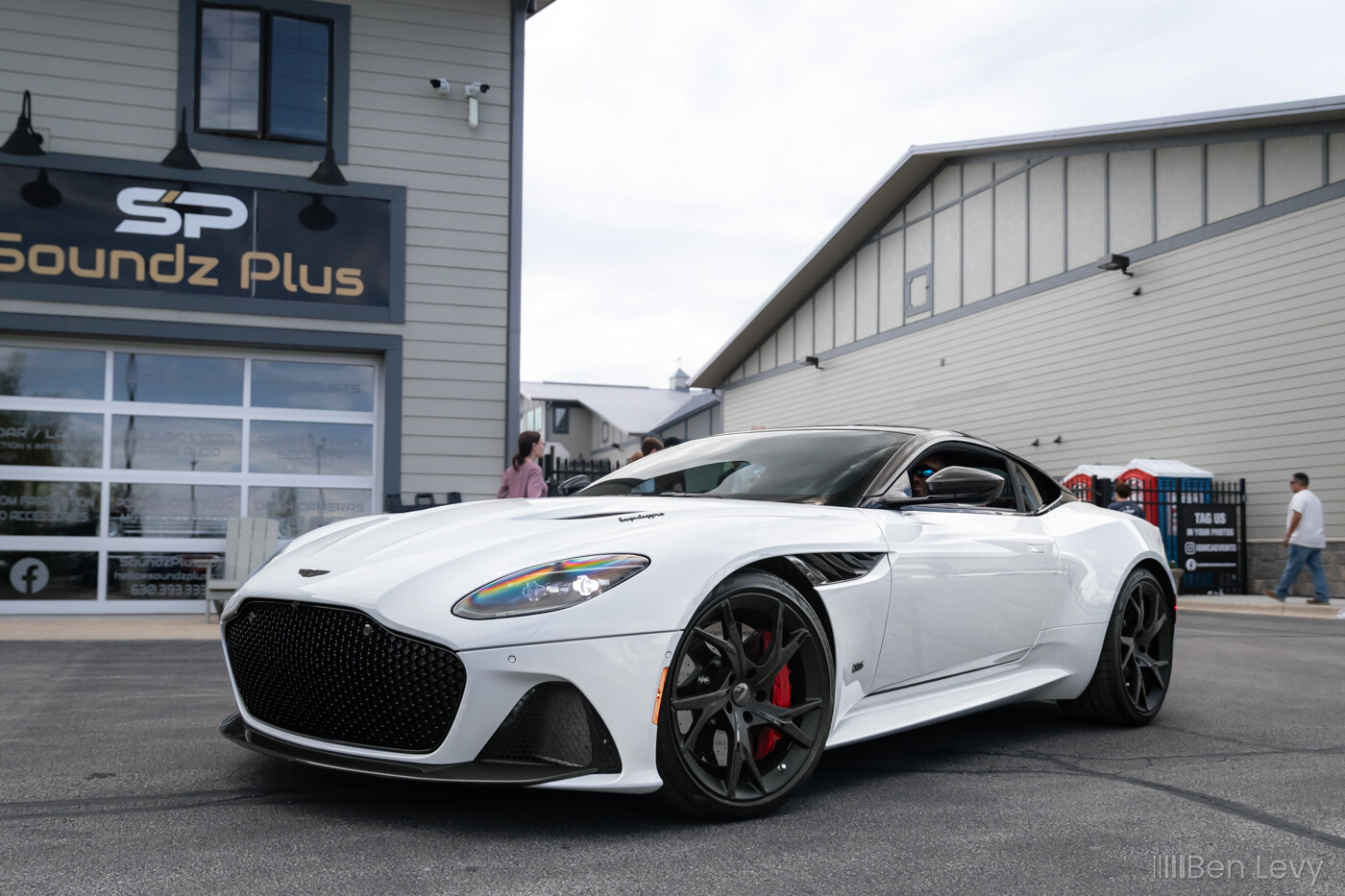 White Aston Martin DBS Superleggera