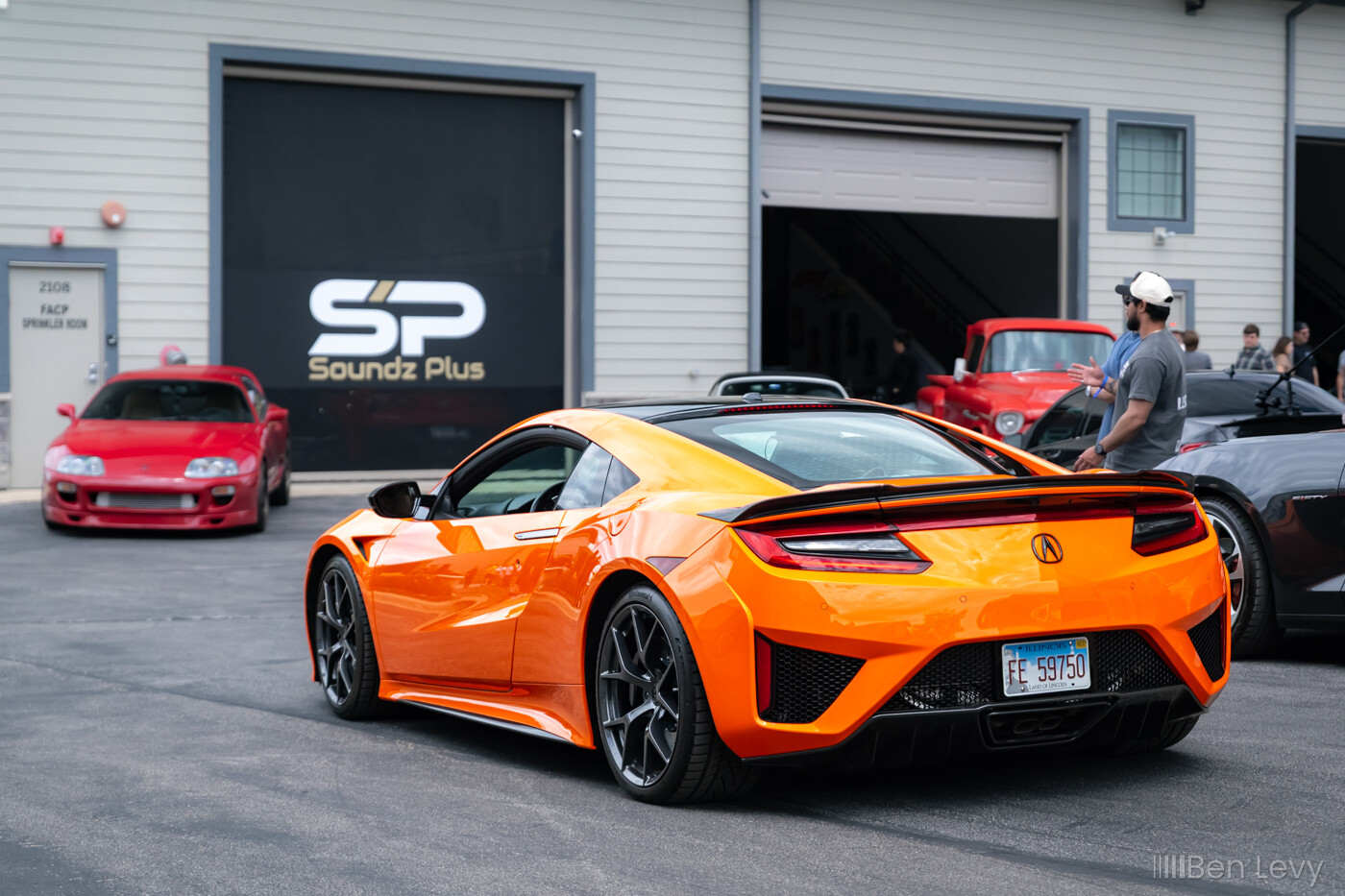 Orange 2nd Gen NSX Leaves a Car Show in Naperville