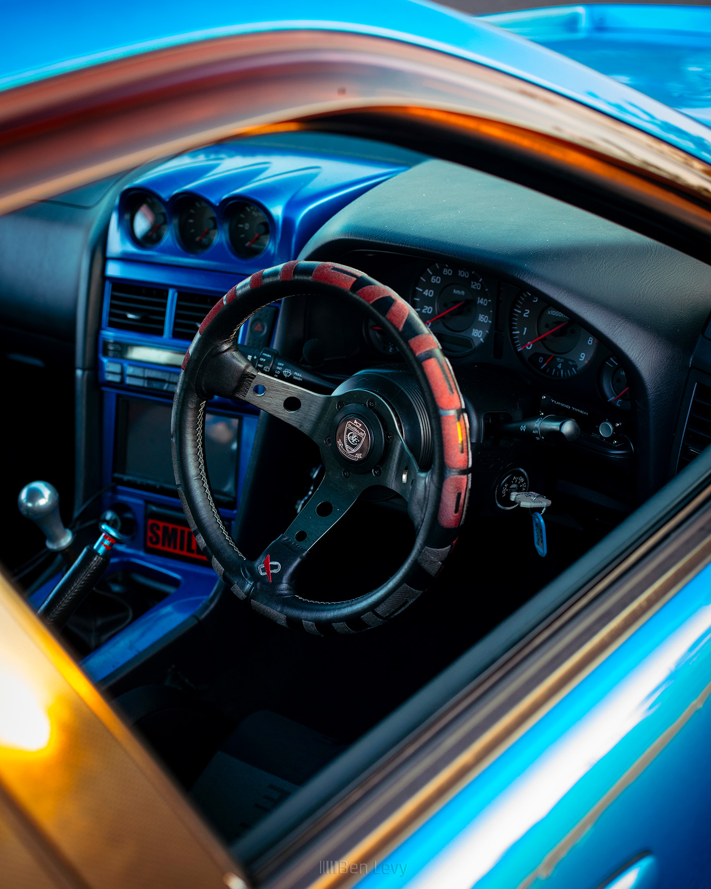 Vertex (T&E Co) Steering Wheel in R34 Nissan Skyline