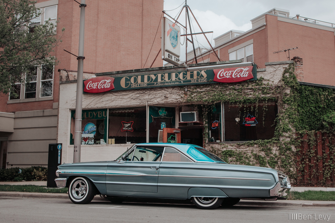 A Classic Ford Car at Goldyburgers in Forest Park