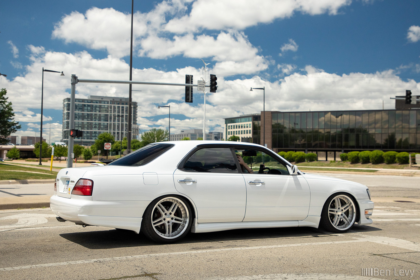 Side of JDM Nissan Gloria