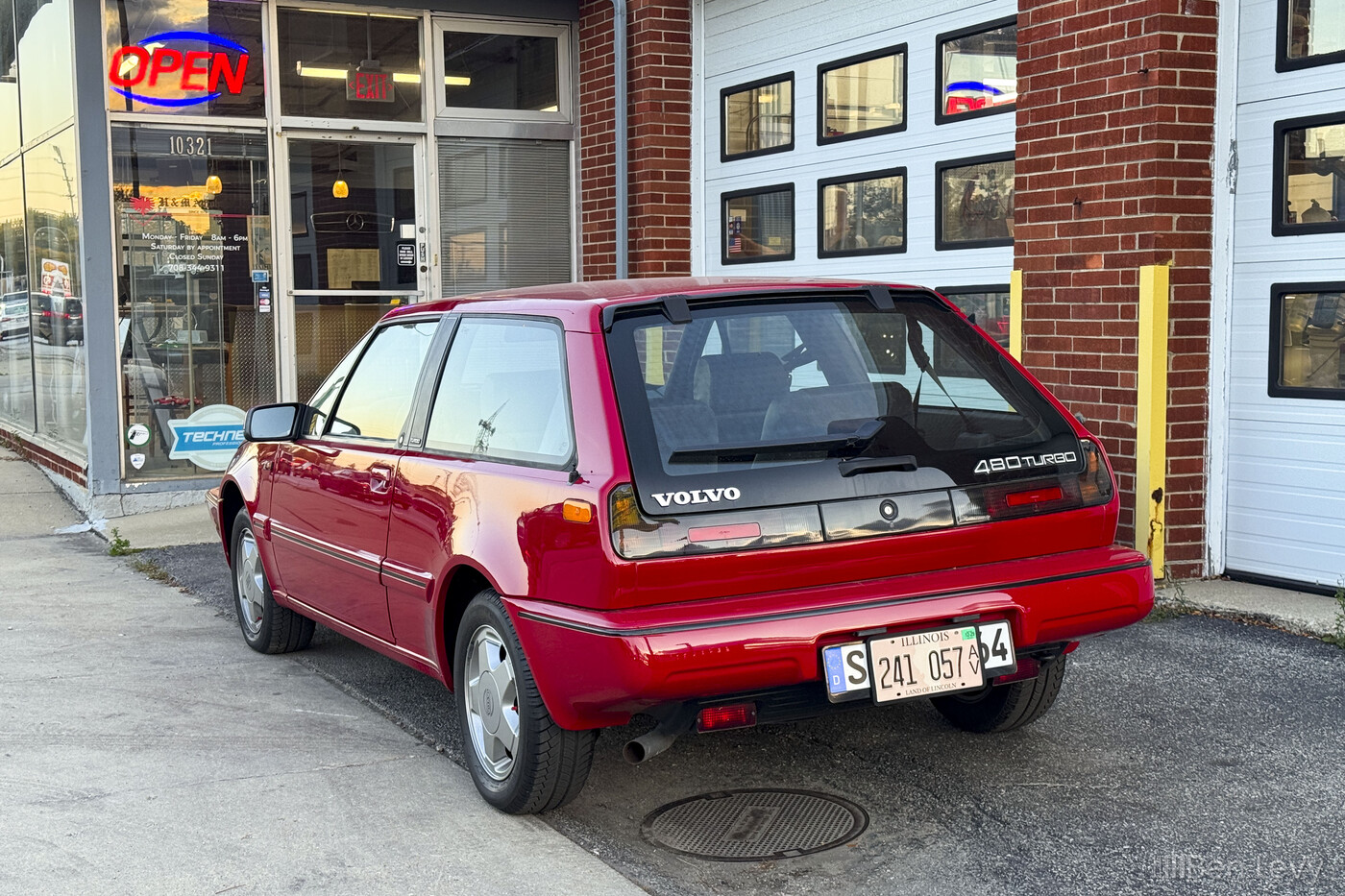Red Volvo 480 Turbo Spotted in Illinois