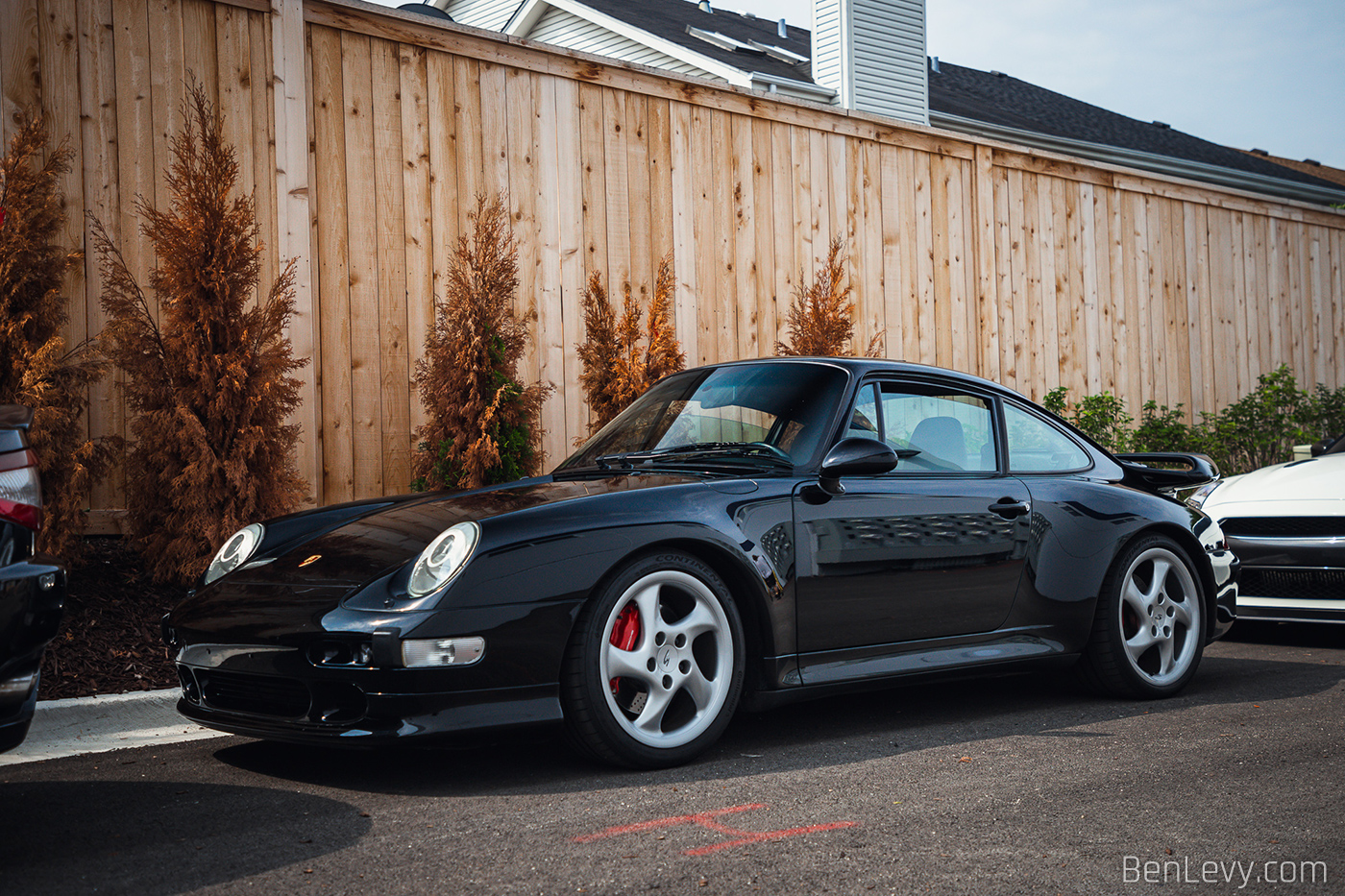 Black Porsche 911 at Supercar Saturday