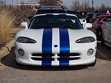Frontend of White Dodge Viper with Stripes