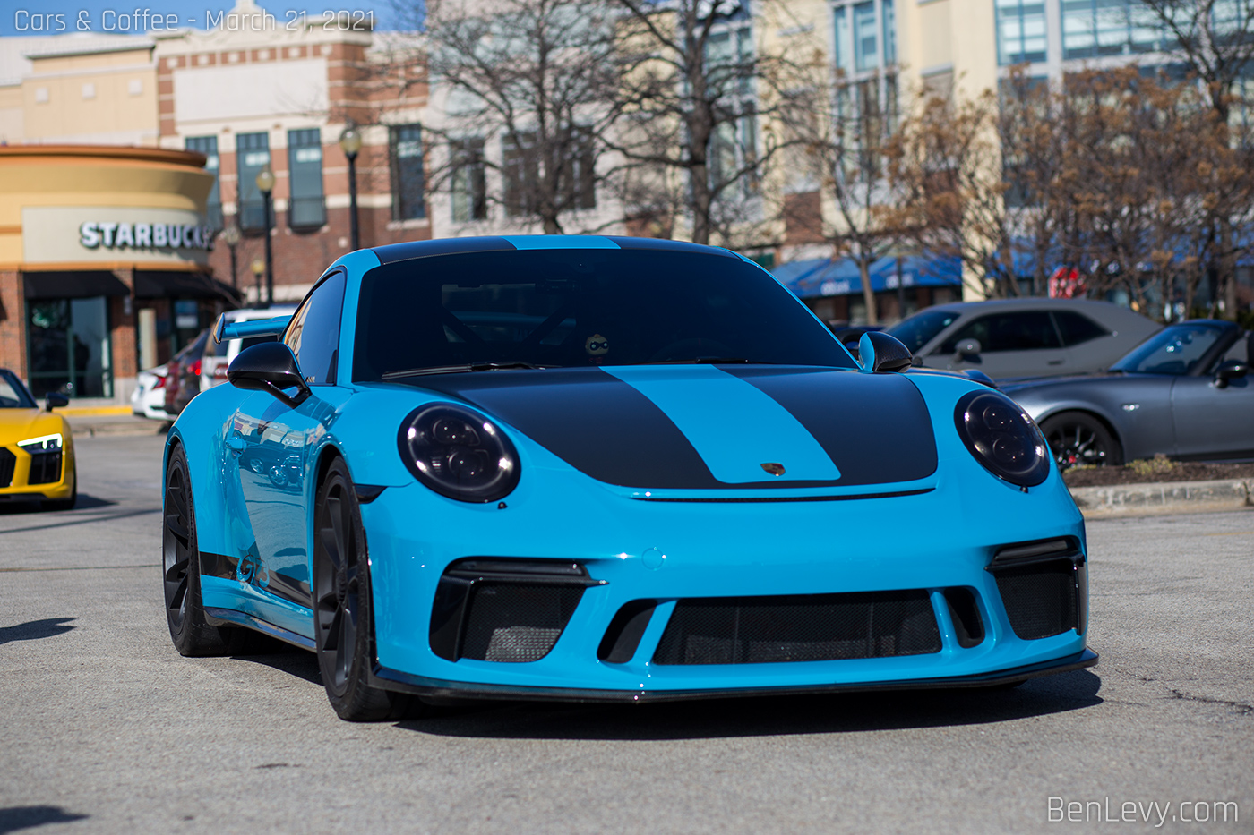 Blue 991 Porsche 911 GT3