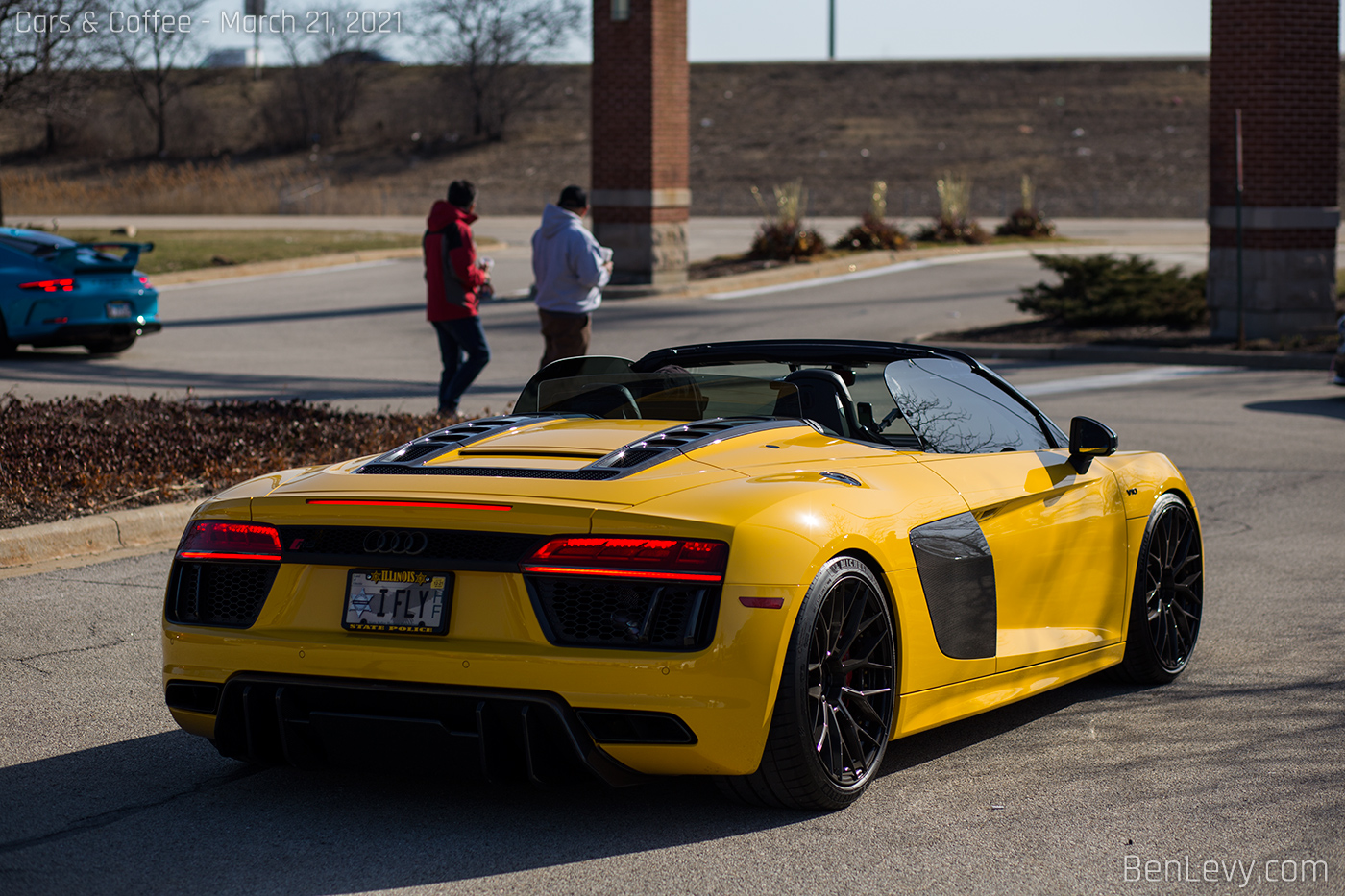 Yellow Audi R8 Spyder