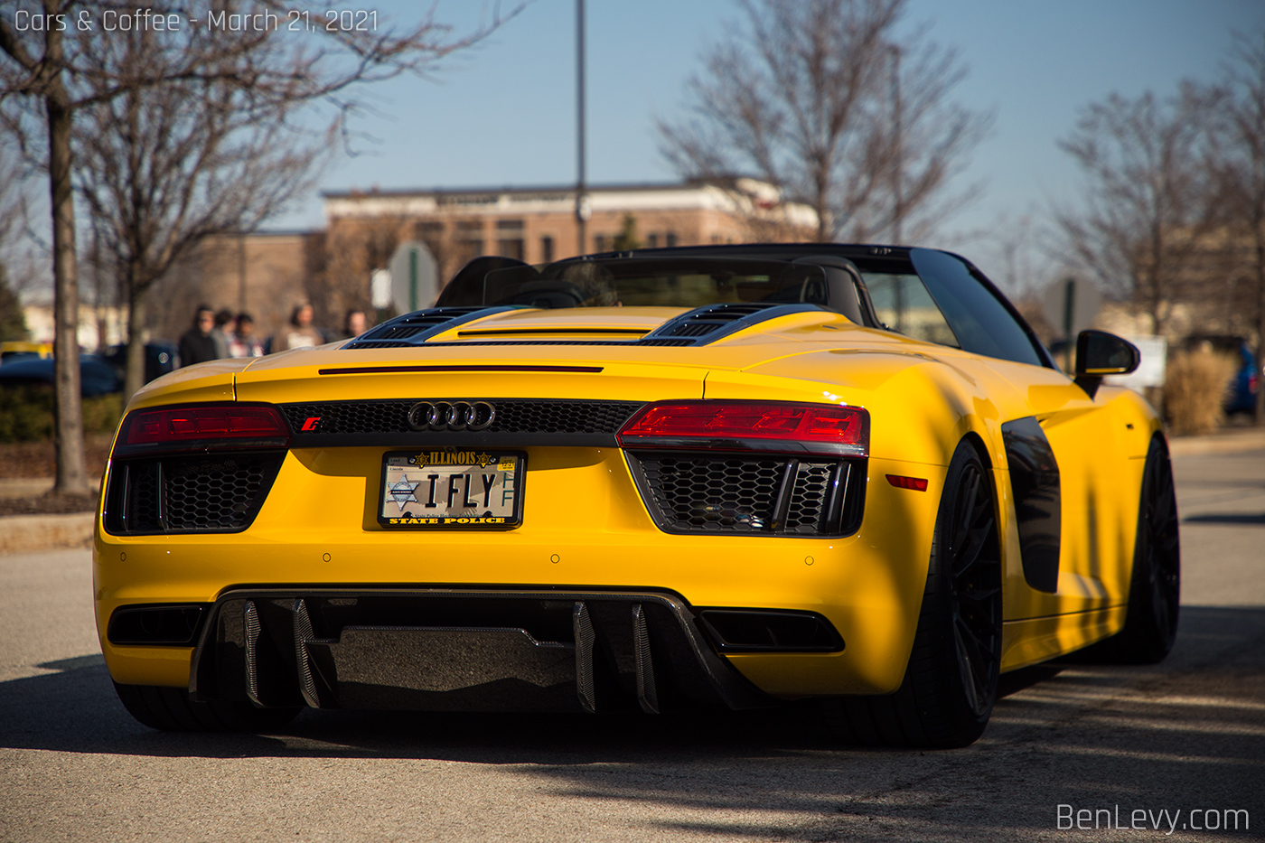 Audi R8 Spyder V10 in Schaumburg