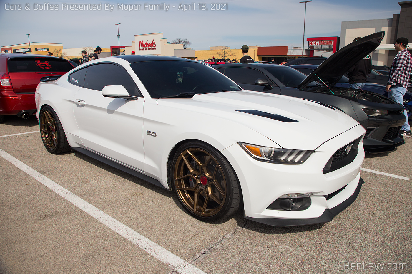 White S550 Ford Mustang GT