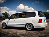 White Honda Odyssey at Chicago Auto Pros