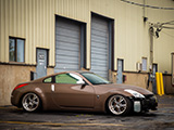 Brown Nissan 350Z without Front Bumper