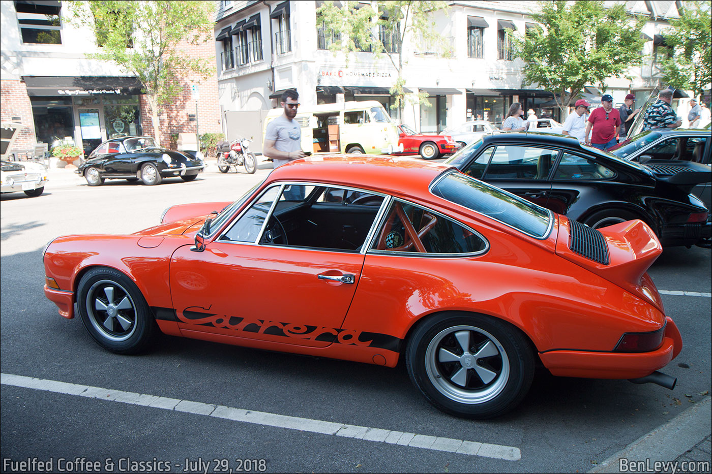 carrera orange bike