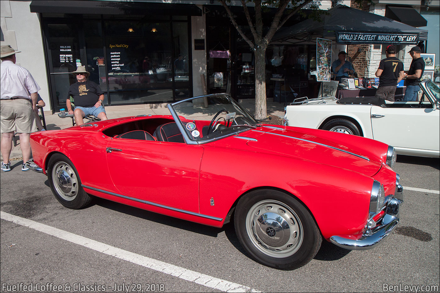 Red Alfa Romeo Giulietta Spider Veloce